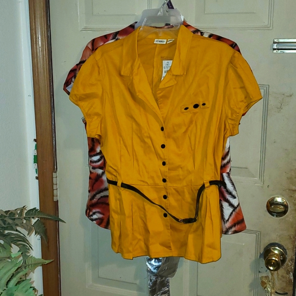 Bundle of Cato XL Short sleeve blazers